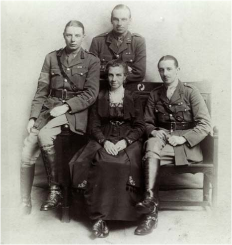 illy, Stan and Ken witht their mother, March 1920